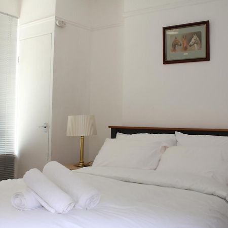F2S Serviced Apartments 2Bedroom Terrace House With Free Wifi Netflix Suitable For Contractors Walking Distance To Train Station Derby Eksteriør billede