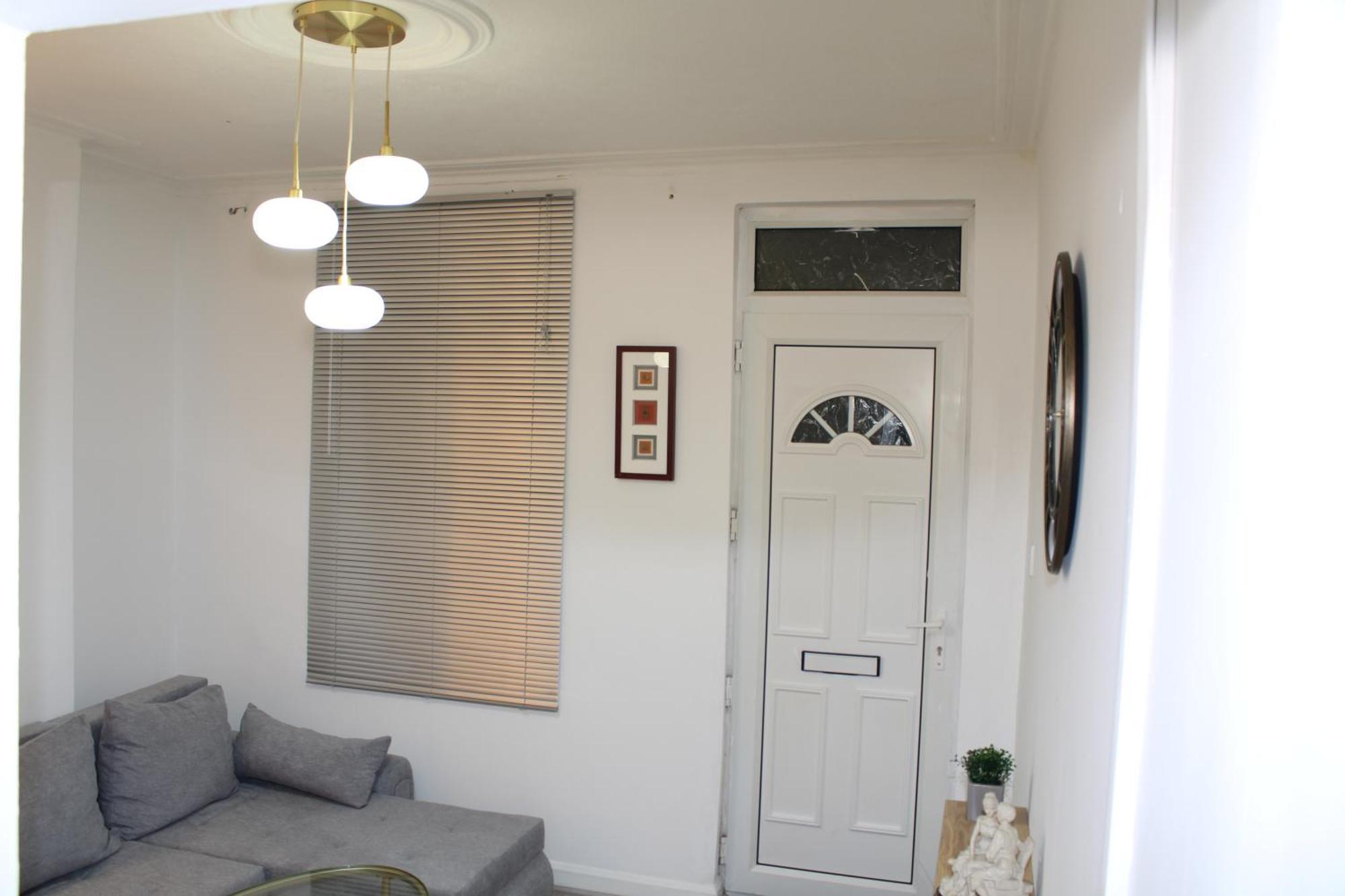 F2S Serviced Apartments 2Bedroom Terrace House With Free Wifi Netflix Suitable For Contractors Walking Distance To Train Station Derby Eksteriør billede