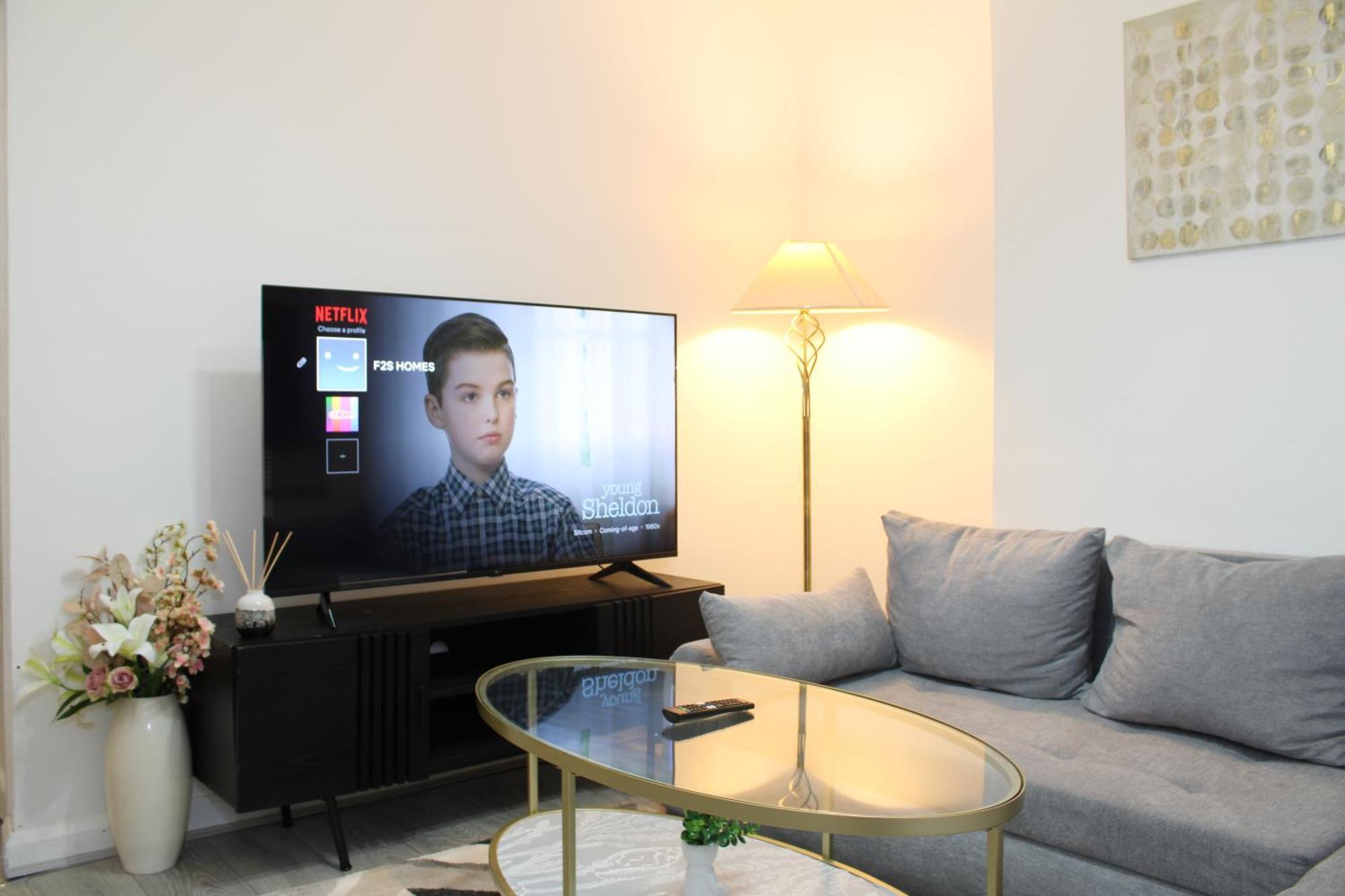F2S Serviced Apartments 2Bedroom Terrace House With Free Wifi Netflix Suitable For Contractors Walking Distance To Train Station Derby Eksteriør billede