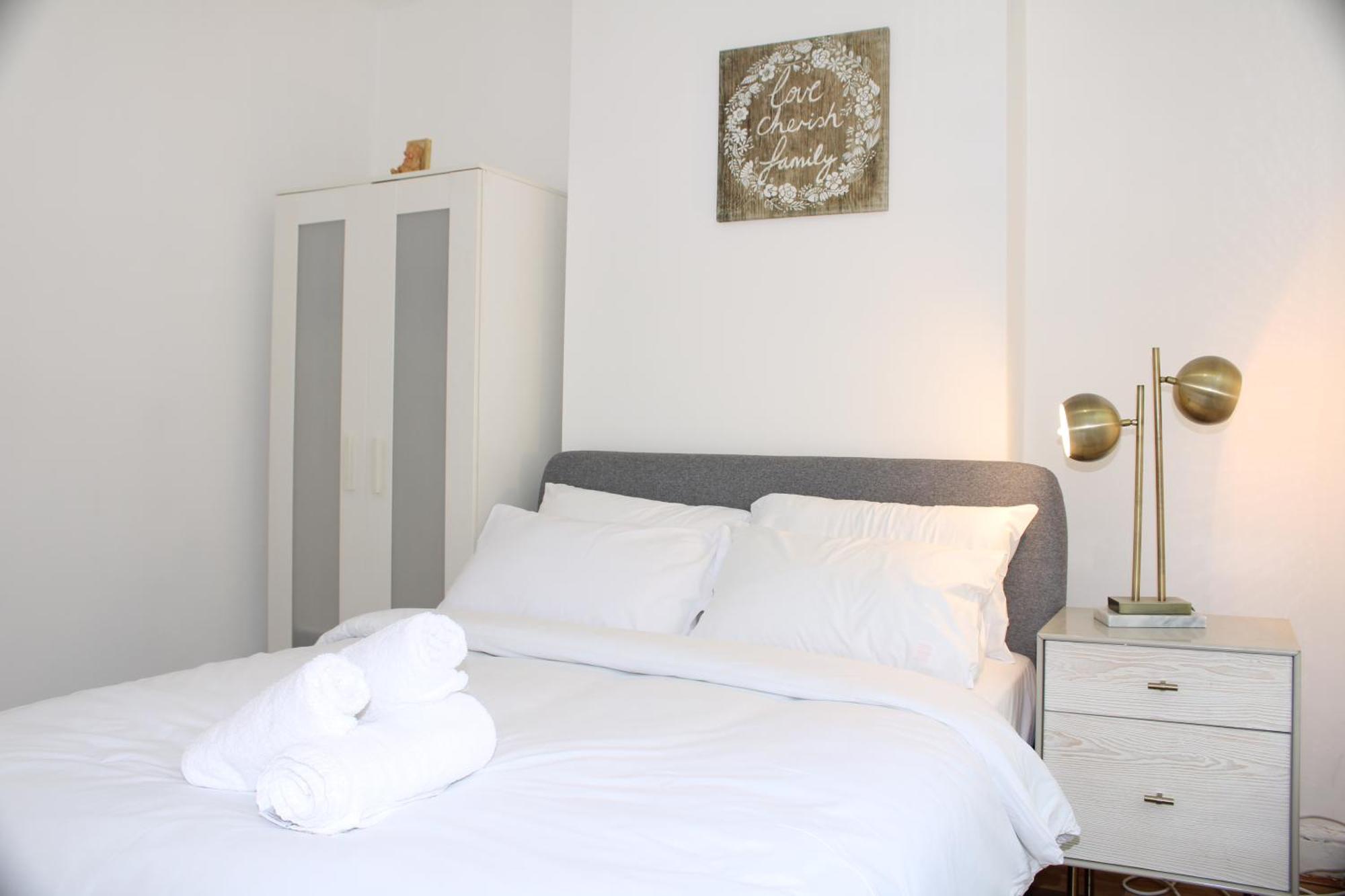F2S Serviced Apartments 2Bedroom Terrace House With Free Wifi Netflix Suitable For Contractors Walking Distance To Train Station Derby Eksteriør billede