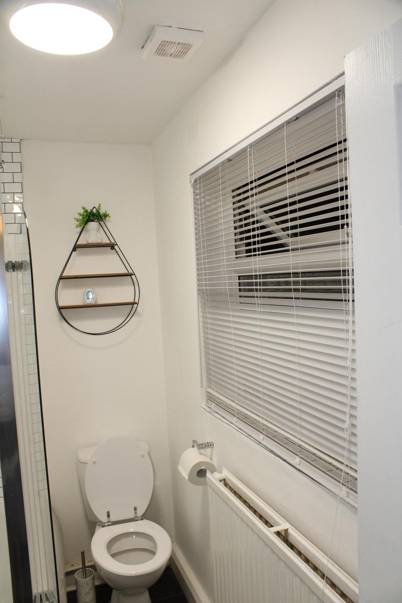 F2S Serviced Apartments 2Bedroom Terrace House With Free Wifi Netflix Suitable For Contractors Walking Distance To Train Station Derby Eksteriør billede